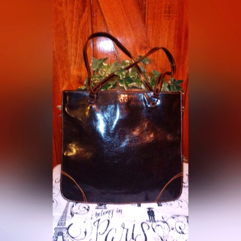 🆓 With $25 Dollar Purchase! XOXO (tote purse)